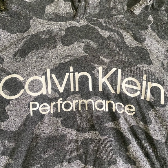 Calvin Klein Semi-Cropped Pullover - Picture 2 of 5